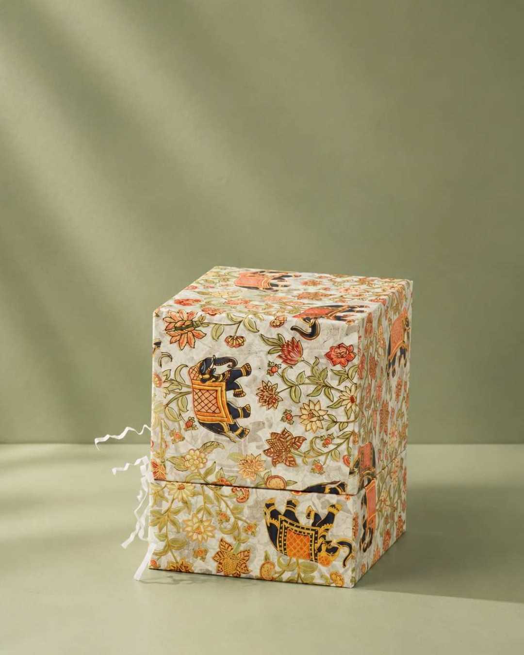 Nirbhav Nirvair – Arabic Oud Ritual Candle - Image 4